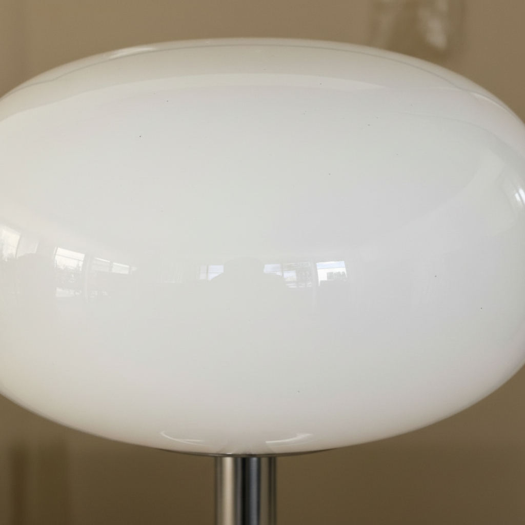 Äggformad Mjölkglas Bordslampa 28 cm – Sängbordslampa, Dimbar, 3 ljuslägen